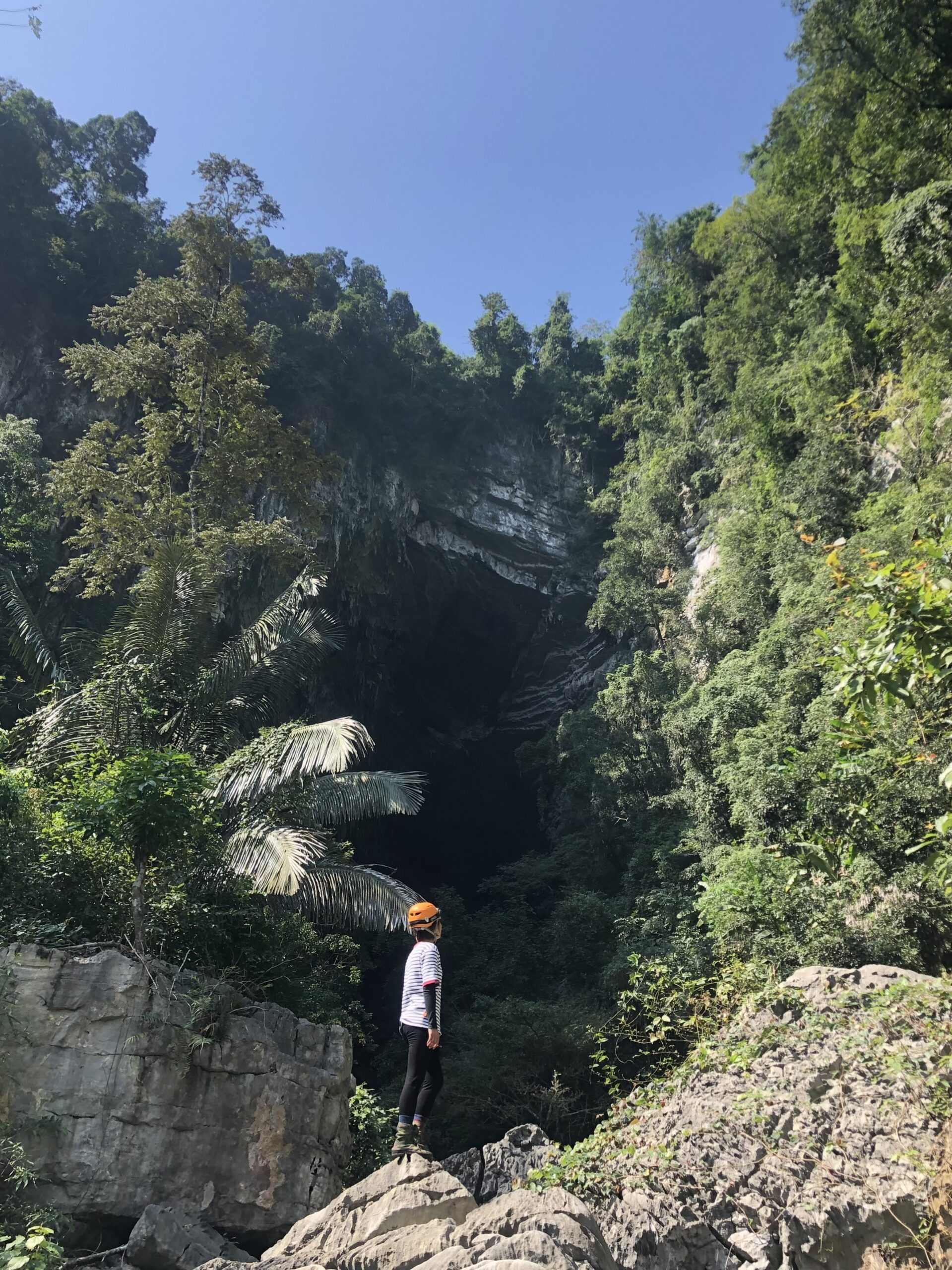 review trekking Hang Tiên